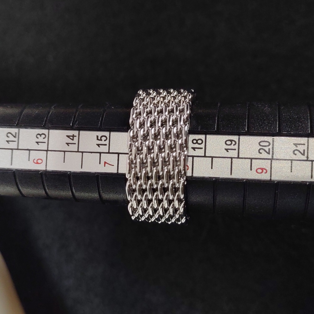 Mesh Link Ring - Picture 3 of 5